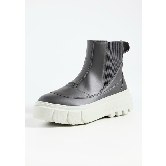 Sorel Womens Caribou X Chelsea Boot - Picture 9 of 12